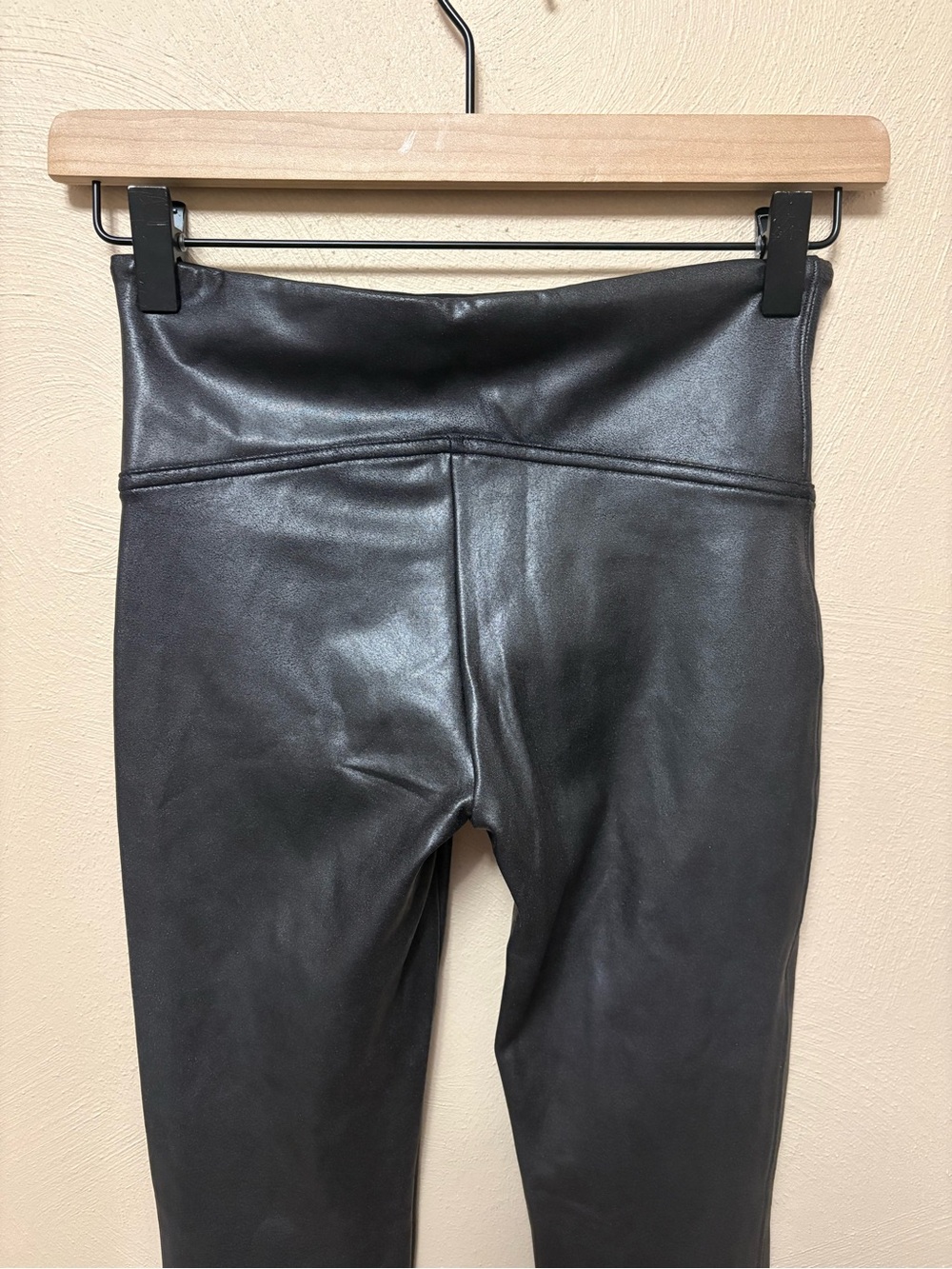 Spanx Faux Leather Leggings in Black Size Small NWT New - Picture 9 of 15